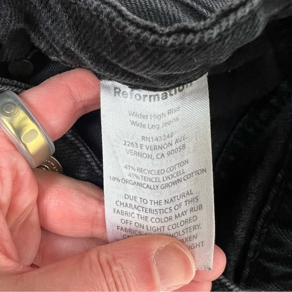 Reformation Wide Leg Crop Jeans Washed Black Size 24 - Picture 7 of 7